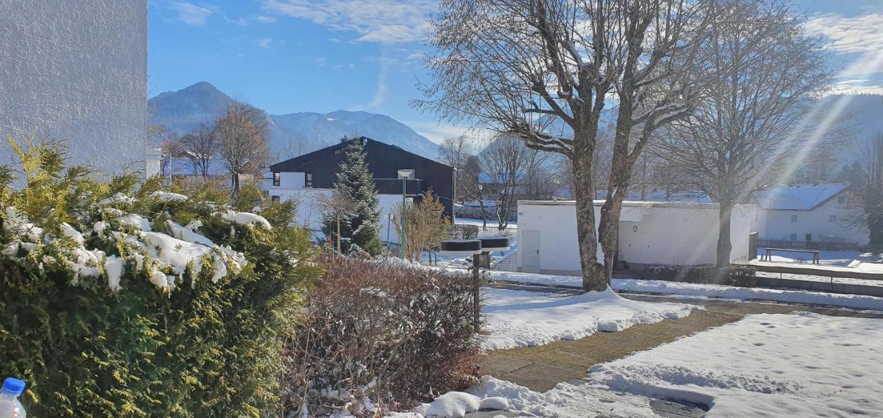 Bungalow Mit Terrasse Im Alpinen Stil Шлирзе Экстерьер фото
